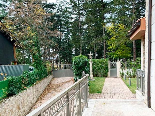 Casa 7 dormitorios 313.00 m2 313m² Jaca