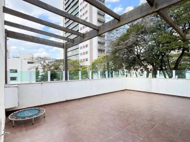 Casa, 7 quartos, 3 suites, 6 vagas