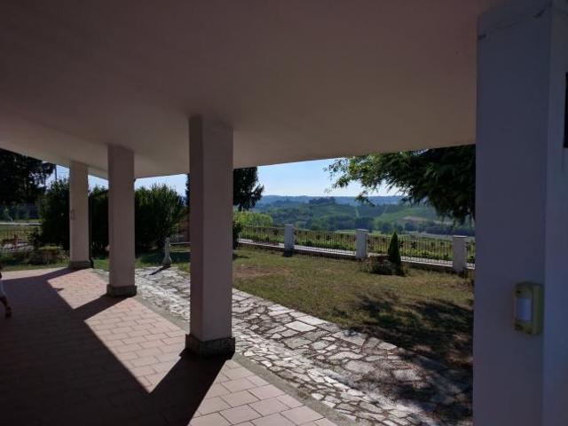 Casa 8 camere da letto, Calliano Calliano 14031 ES65784934