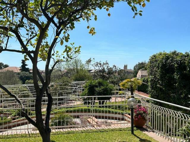 Casa 8 camere da letto, Sant'Agata Li Battiati Sant'Agata Li Battiati 95030 DLS75469489