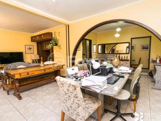 Casa, 8 dormitórios, 405 m², em Jardim Carvalho