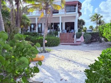 CasaCasa en Venta Frente al Mar Isla Blanca Cancun