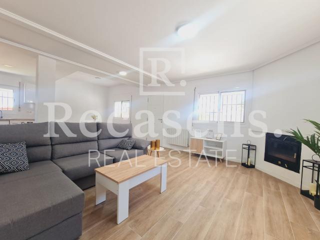 Casa/Chalet independiente En alquiler Plaza Diseminados 276, Vilamarxant