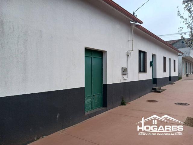 Casa/Chalet Local Comercial Y Nave Dos Plantas En Tomiño CE. 634m² Tomiño
