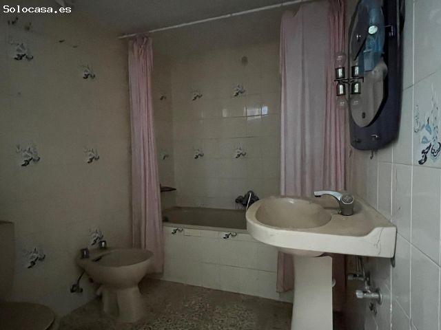 CASABANCO VENDE VIVIENDA DE CINCO DORMITORIOS EN ALCUESCAR