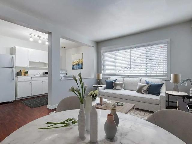 Casablanca & Casanova Apartments 1 Bedroom Apartment for Rent at 2413 7th St E, Saskatoon, SK S7H 1A4 Brevoort Park