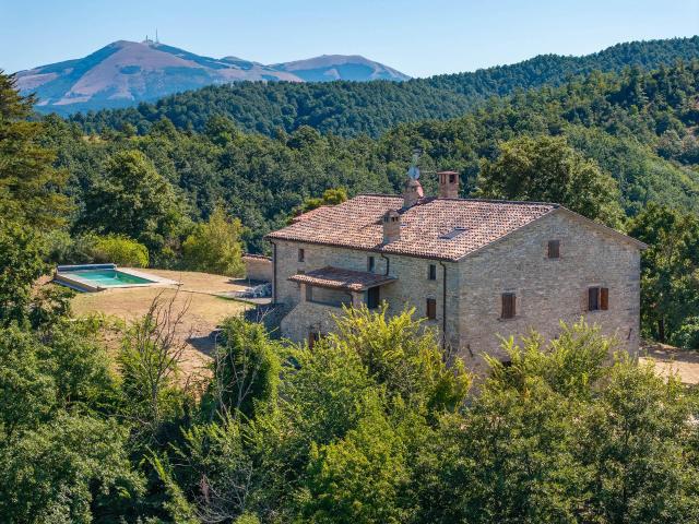 Casale con piscina e vista panoramica 650m² Città di Castello