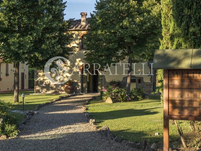 Casale con Piscina e Fienile nel Cuore del Valdarno 450m² Terranuova Bracciolini
