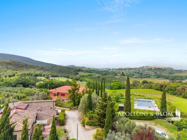 Casale con piscina, fattoria, vigneti e vista su San Gimigna. 385m² San Gimignano