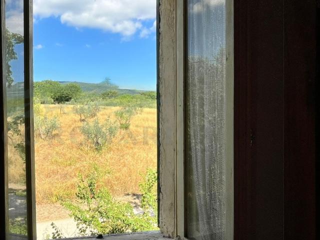 Casale con torre, annessi e terreno – Umbria – Todi, Castelr. 360m² Massa Martana