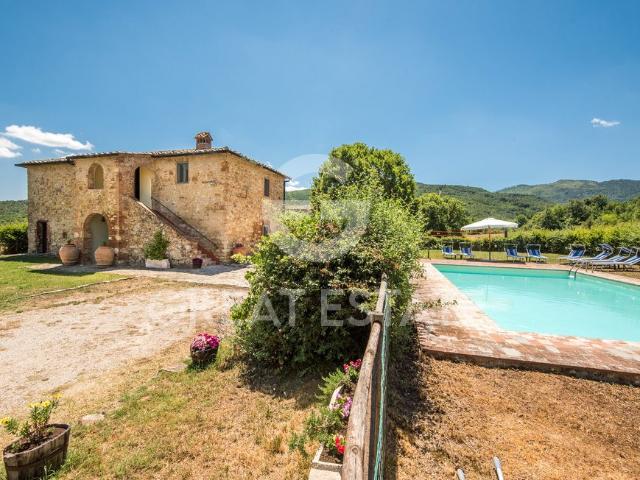 Casale Ciondolino 365m² Radicondoli