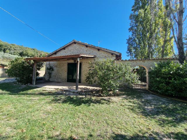 Casale ampia metratura panoramico 400m² Amelia