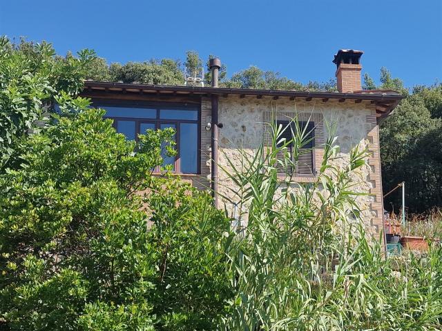 Casale dominante e panoramico 240m² Amelia