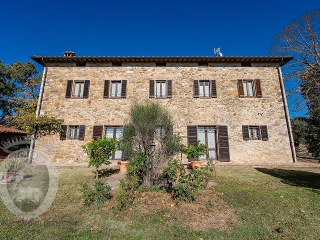 Casale dei Tramonti 380m² Mantignana