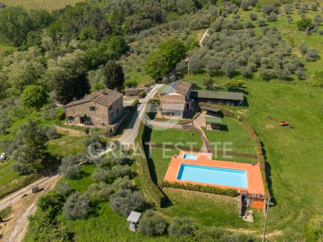 Casale Dell'opera 573m² Montaione