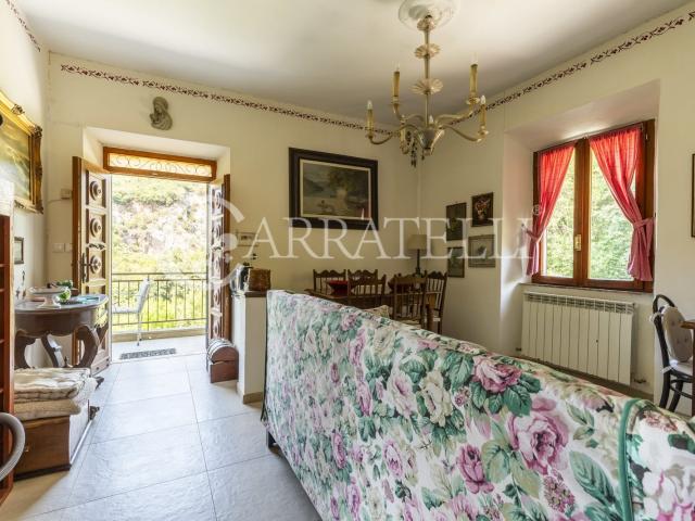 Casale di Charme immerso nella natura con 5 ettari di terren. 210m² Campiglia Marittima