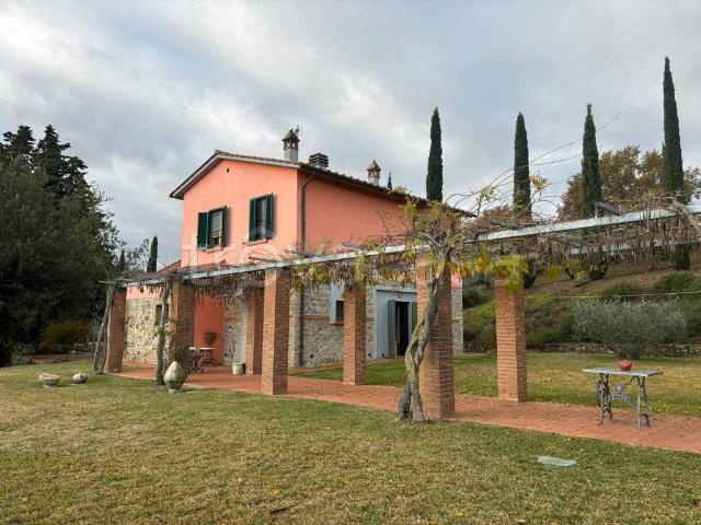 Casale in affitto a Magliano in Toscana, giardino privato, caminetto, lavanderia TrovaCasa