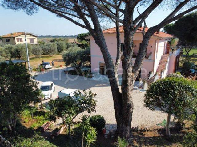 Casale in affitto a Capalbio strada Litoranea, arredato, giardino privato, balcone TrovaCasa