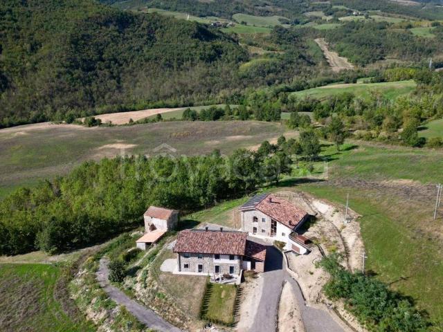 Casale in affitto a Travo piazza Trento, arredato, giardino privato, luminoso TrovaCasa