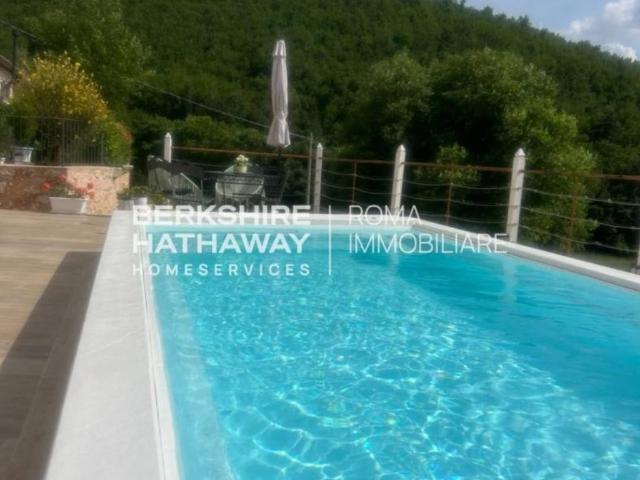 Casale in affitto a Trevi località Coste, arredato, giardino privato, terrazzo TrovaCasa