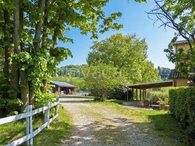 Casale in in affitto da privato a Città di Castello frazione Zoccolanti, arredato, da privato, piscina TrovaCasa