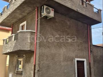 Casale in in affitto da privato a Parenti via Giuseppe Garibaldi, 7, arredato, terrazzo, da privato TrovaCasa