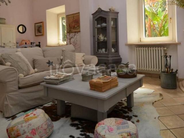 Casale in in affitto da privato a Velletri viale Roma, 234, terrazzo, da privato, caminetto TrovaCasa
