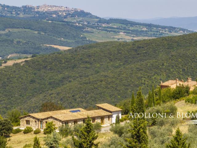 Casale in pietra e agriturismo, Castiglione d'Orcia, Siena. 660m² Castiglione d'Orcia