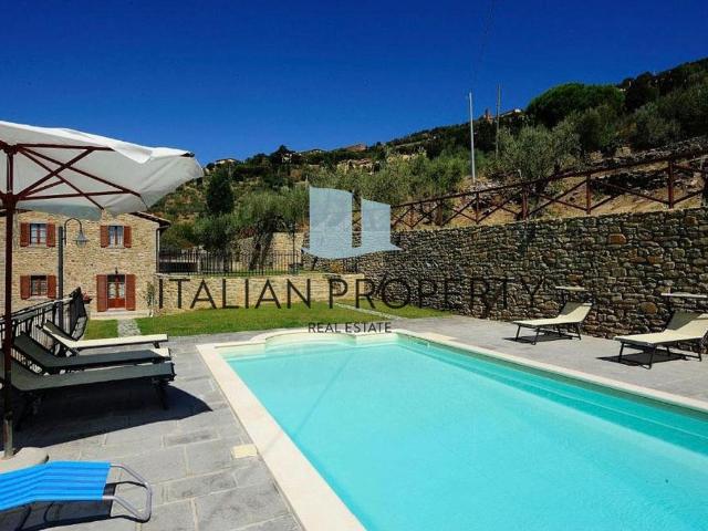 Casale in pietra Il Torrino 200m² Cortona