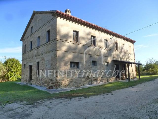 Casale in vendita a Montecosaro, Campagna 776m² Montecosaro
