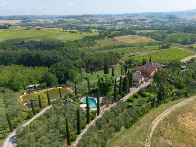 Casale in vendita a Gambassi Terme, Varna 436m² Gambassi Terme