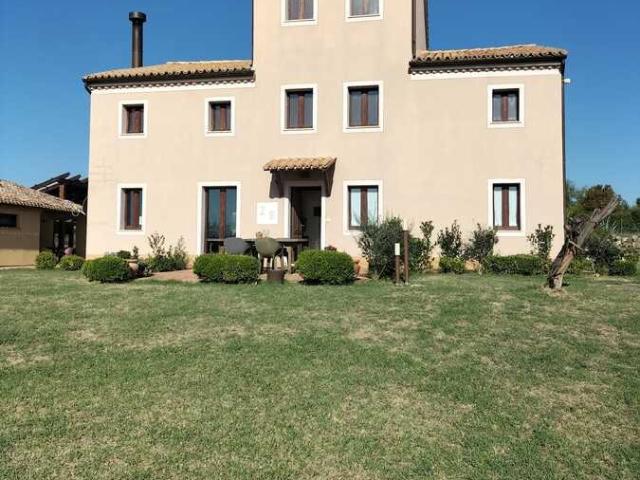 Casale Jesi vista mare 300mq piscina e dependance 370m² San Marcello