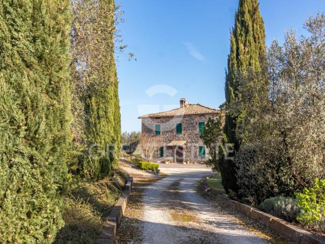 Casale Moraiolo 360m² Orvieto