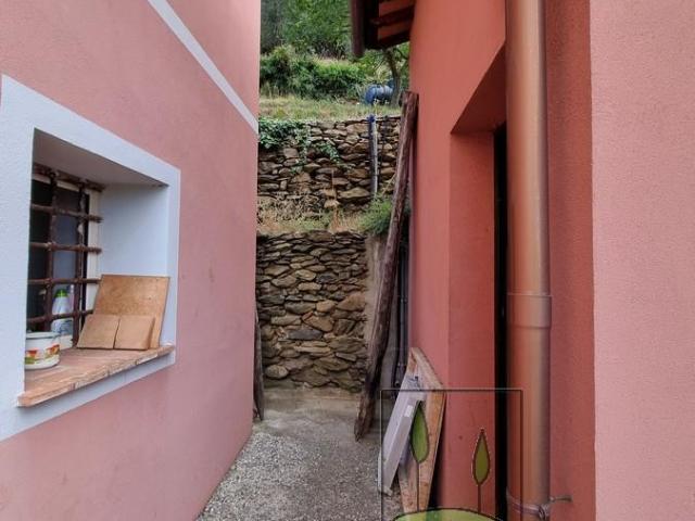 Casale toscano con vista panoramica, in vendita a Calci, Tos. 190m² Calci