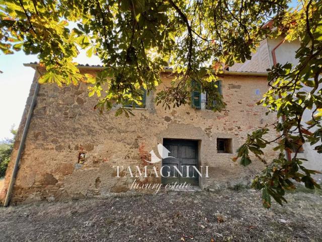 Casale tra Umbria e Toscana con Vista Panoramica sul lago tr. 350m² Paciano