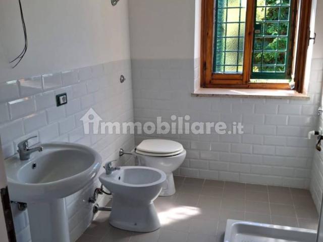 Casale via Cassia 1101, La Giustiniana, Roma