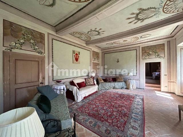 Casale via San Giusto 10, Valfornace