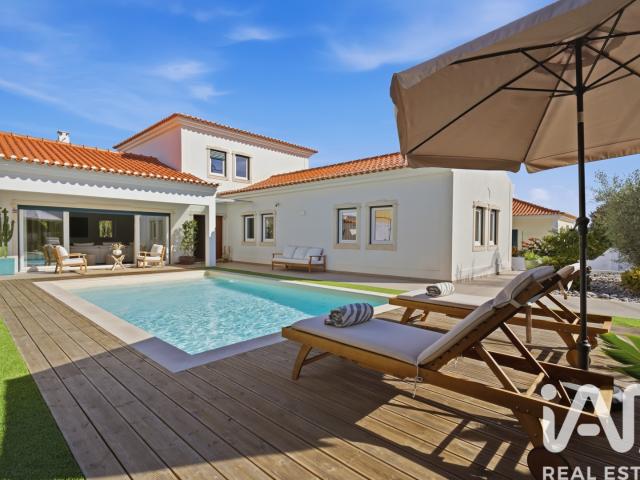 Casa/Moradia em A dos Cunhados e Maceira