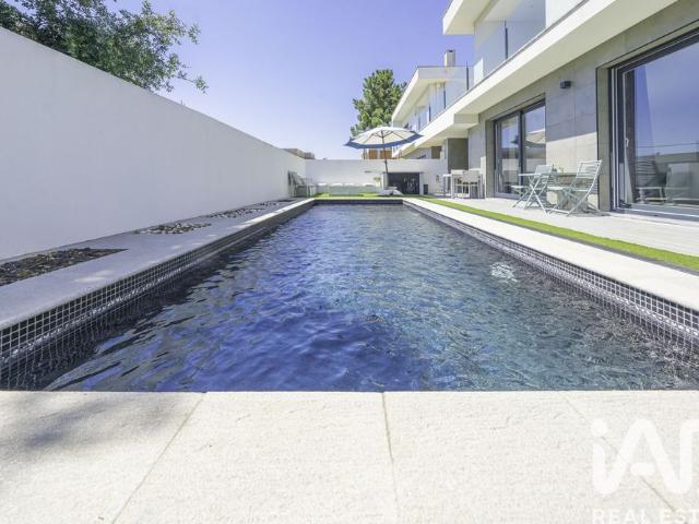 Casa/Moradia em Amora