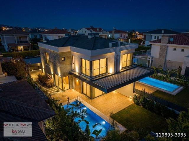 CASAMARİN ALAÇATI GÖBENE MODERN MİMARİLİ 3+1 LÜKS VİLLA