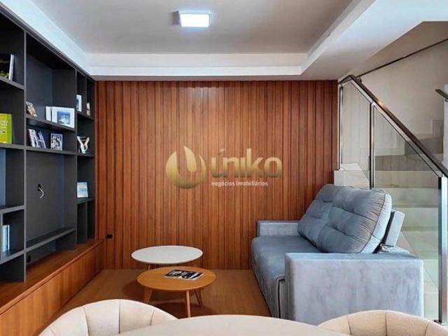 Casas Triplex de condomínio fechado Oásis