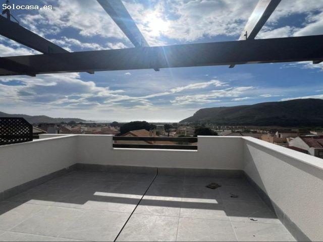 Casas adosadas de nueva construcción con vistas al mar en Portman, Murcia