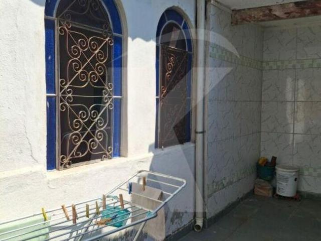 Casas antigas, boa localização, terreno de 7,00m2 x28,00m2