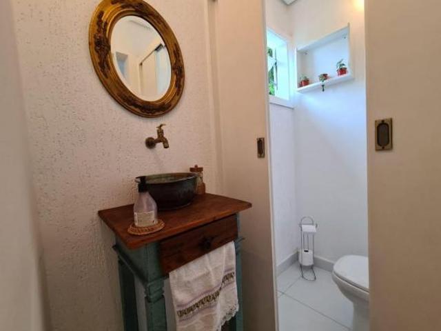 Casas com terreno amplo disponível para venda em Barra do Una