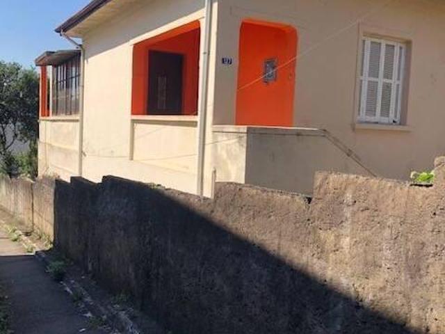 Casas com Terrenos ótimo para Construção de Condomínio, OPORTUNIDADE !