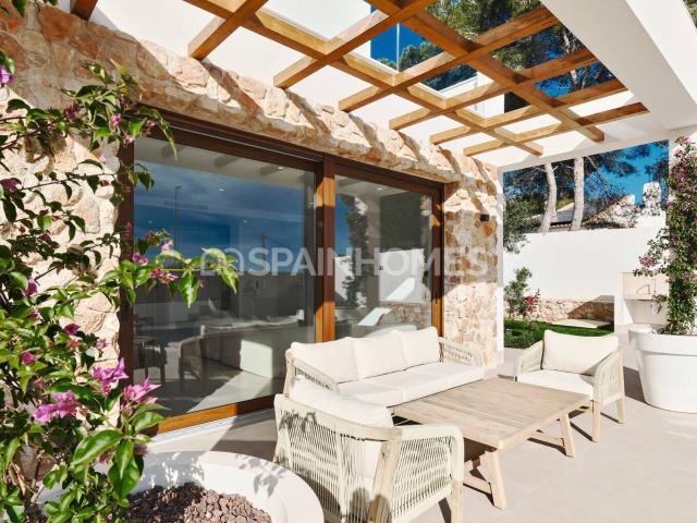 Casas de 3 Dormitorios con Piscina Privada en Monte Zenia Orihuela