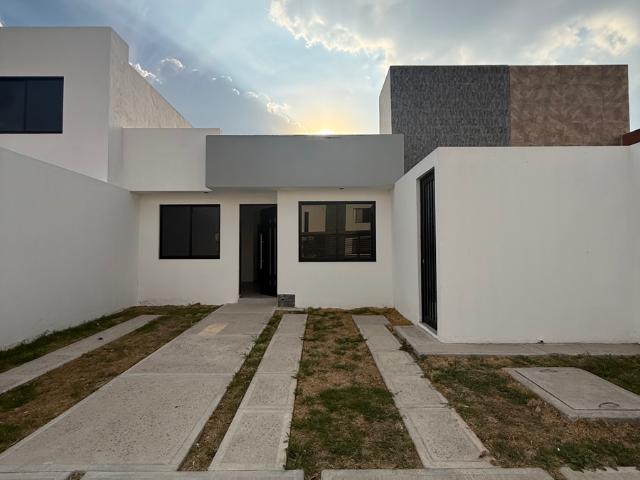 Casas de un piso en Corregidora, Querétaro Residencial Santa Fe