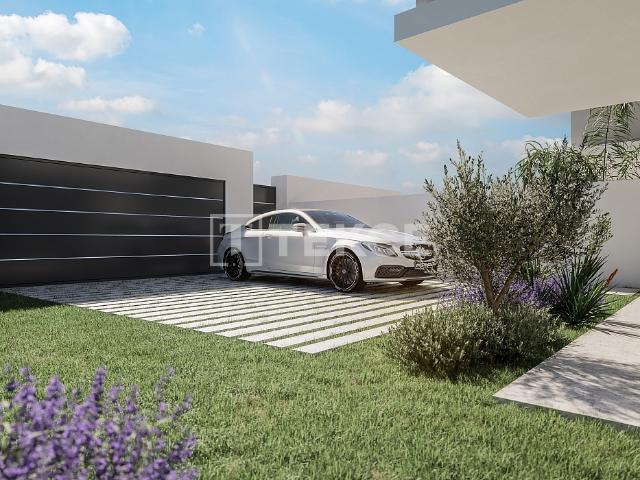 Casas de nueva construcción con domótica avanzada en Estepona