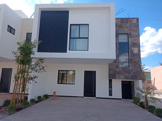 Casas en Venta Avenida California Fraccionamiento 20 de Noviembre