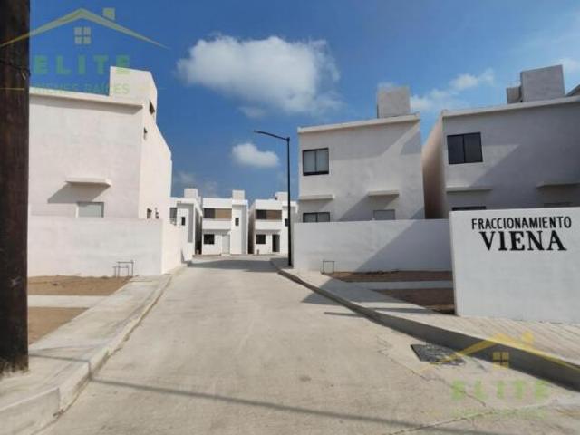 CASAS EN VENTA COL. JARDINES DE CHAMPAYAN, TAMPICO, TAMPS